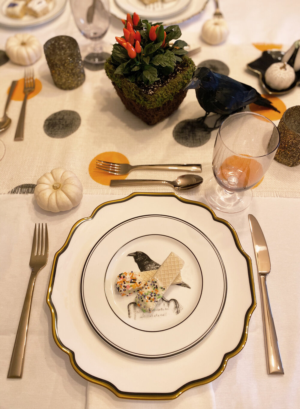 halloweenplacesetting.JPG