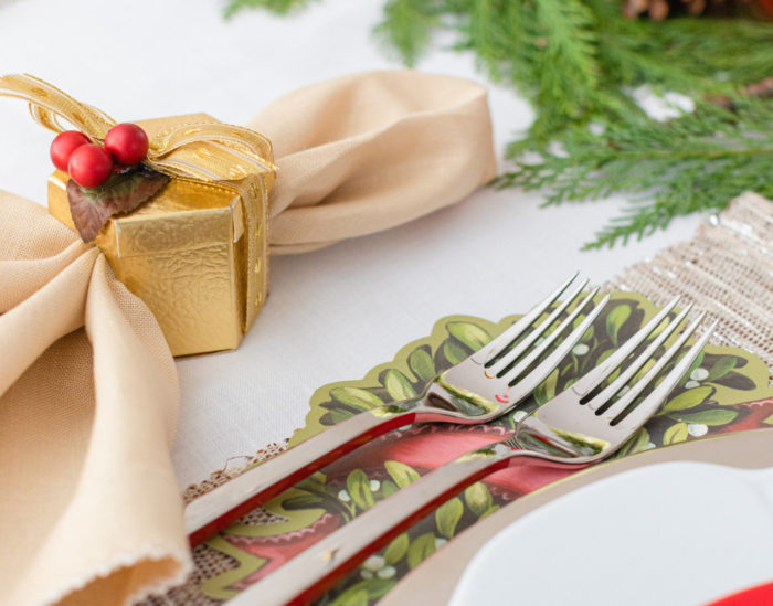 christmas table setting