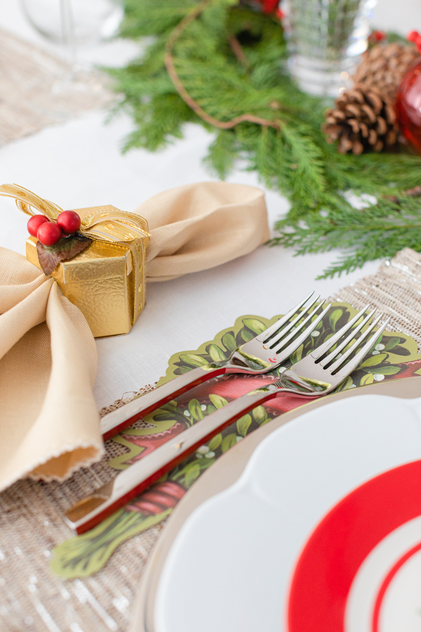 christmas table setting