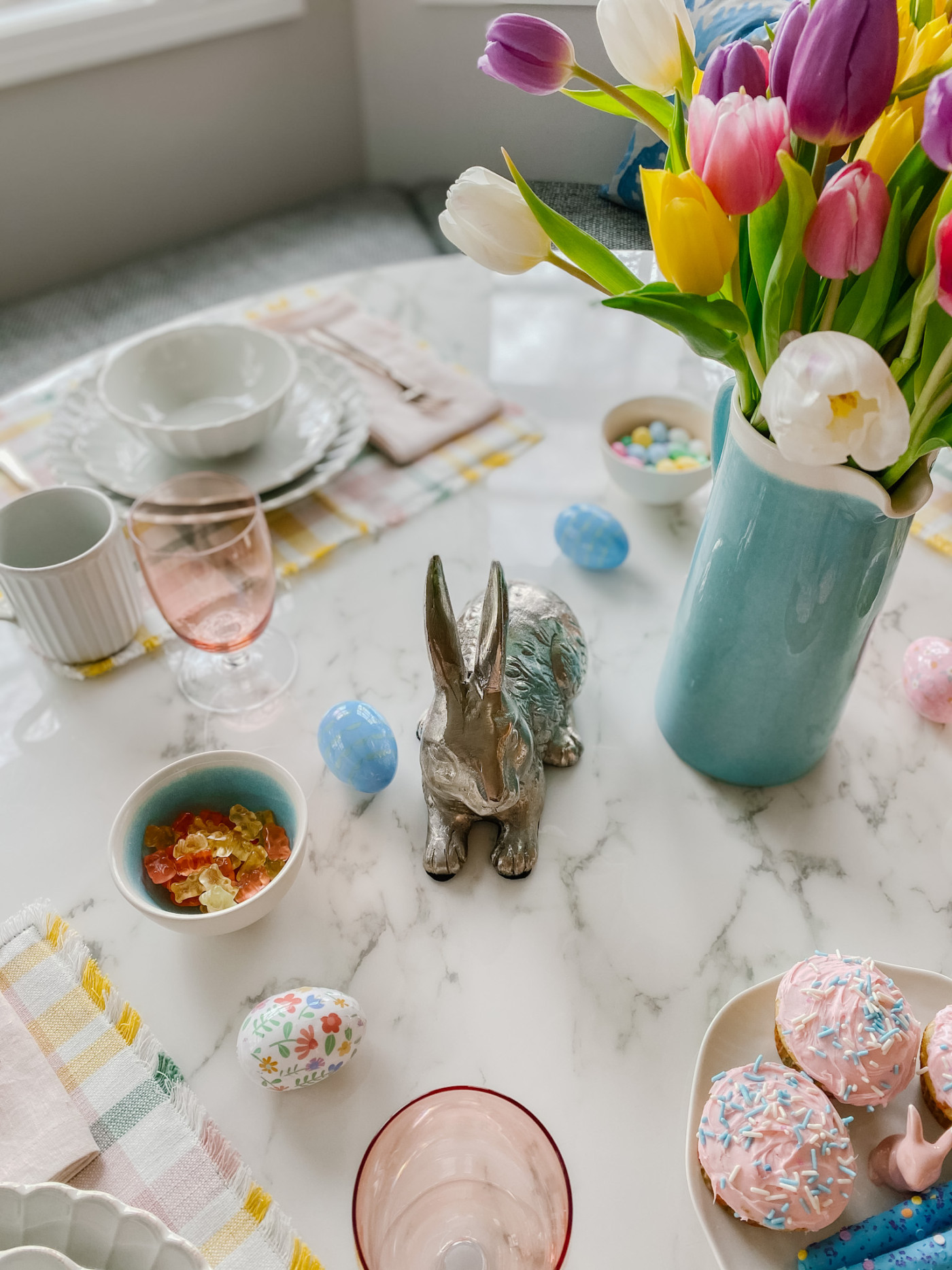 easter brunch table