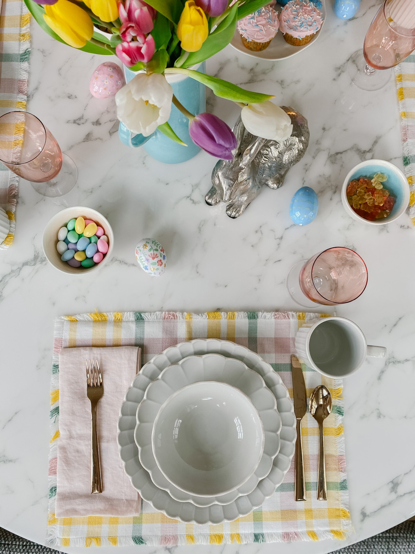 easter brunch setting